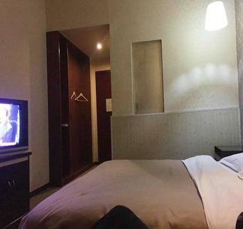 Chengdu Thanks Giving Hotel CTU Eksteriør bilde
